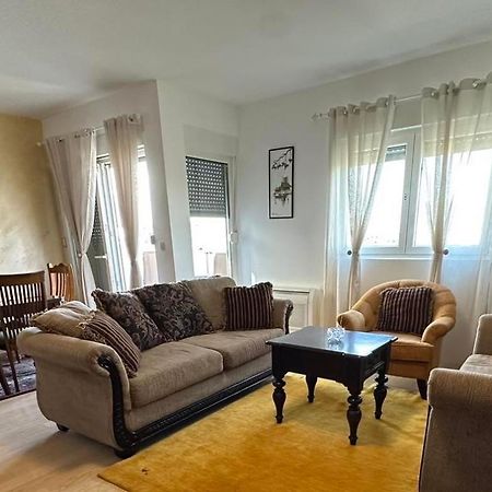 City Apartment พอดโกริกา ภายนอก รูปภาพ