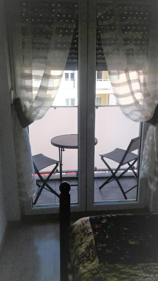 City Apartment พอดโกริกา ภายนอก รูปภาพ